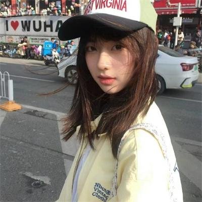 笼中女囚